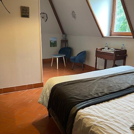 Le Prieure Des Fontaines Hotell Les Preaux Exteriör bild