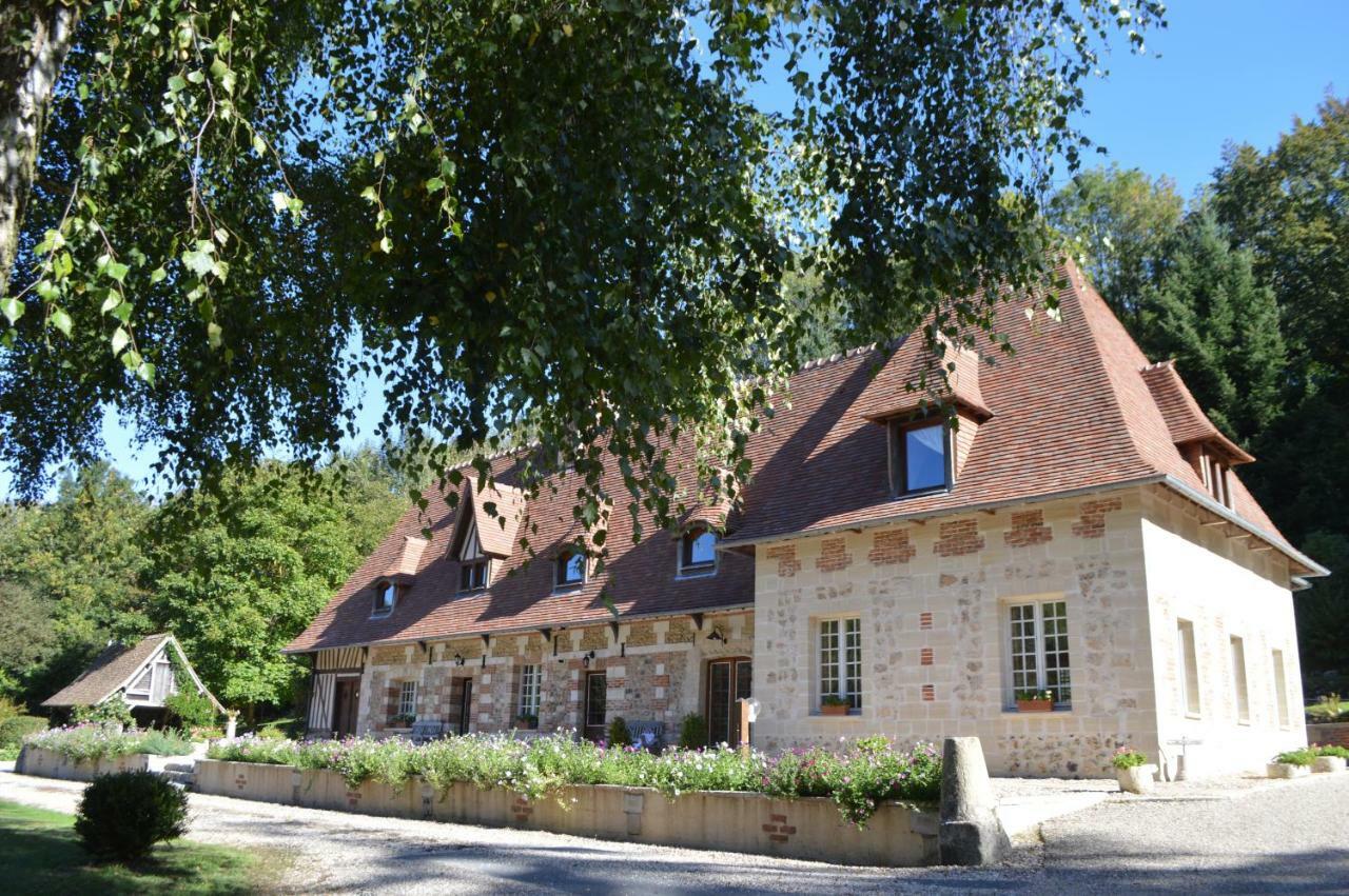 Le Prieure Des Fontaines Hotell Les Preaux Exteriör bild